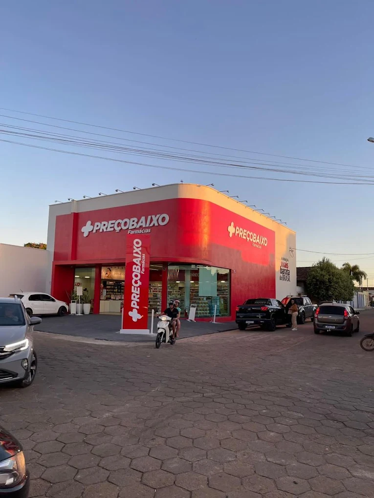 Fachada da Farmácia Preço Baixo em Uruana